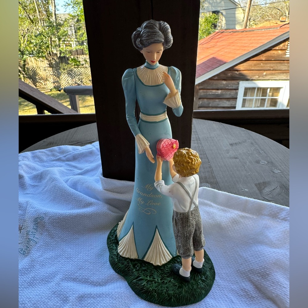 Thomas Kincade My Precious Grandson collection - Grandmother and Grandson.